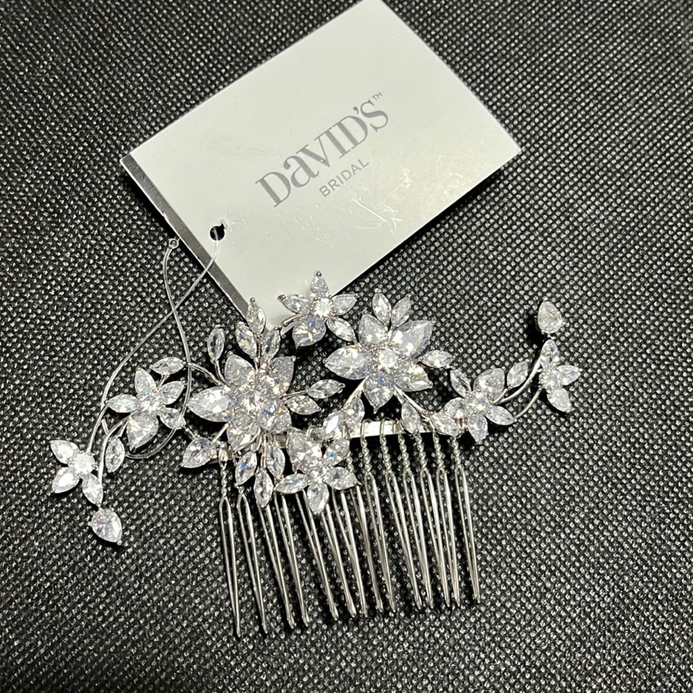 VERA WANG FLORAL COMB